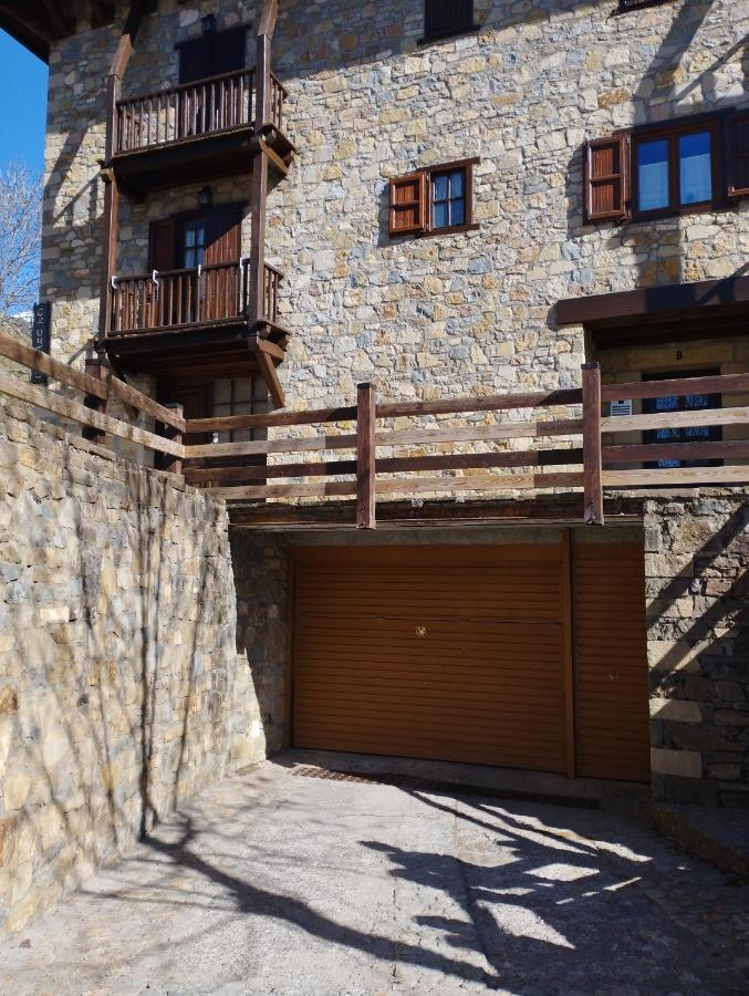 Esqui, Aigueestortes Y Boi-Tauell A Tus Pies En Ebrehogar Pla de l'Ermita Kültér fotó